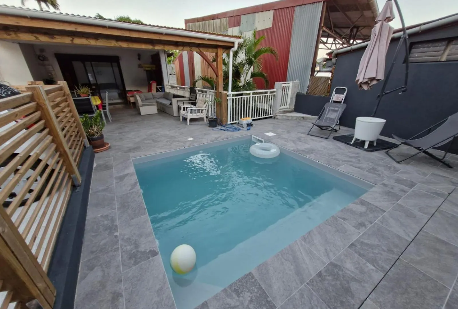 Homestay Chambres D'Hotes Dans Villa A Chateauboeuf Fort-de-France